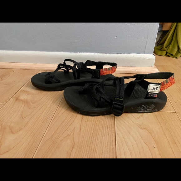 Custom chacos - Picture 2 of 3